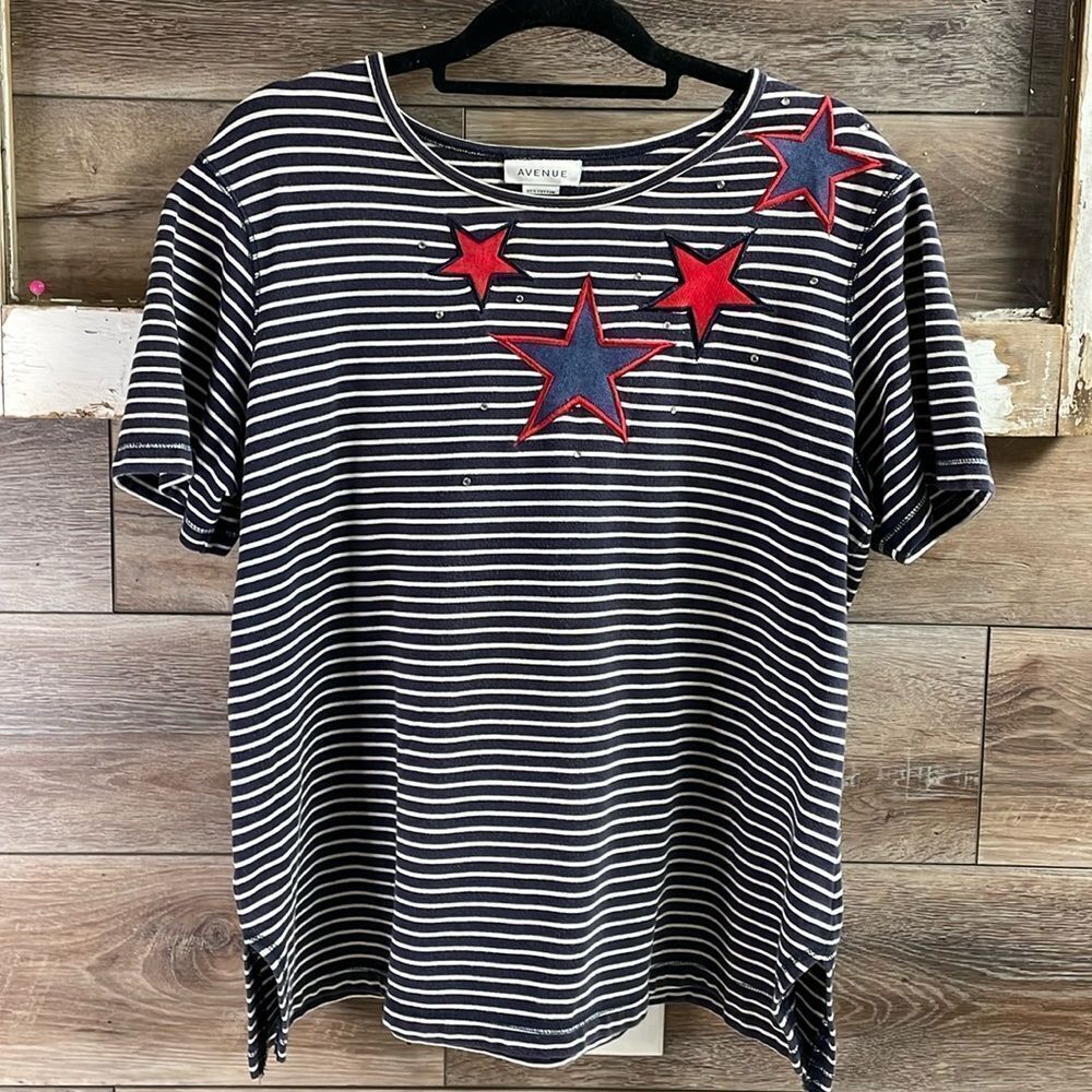 Avenue Ladies Stars and Stripes Top, Size 14/16, Red,White and Blue